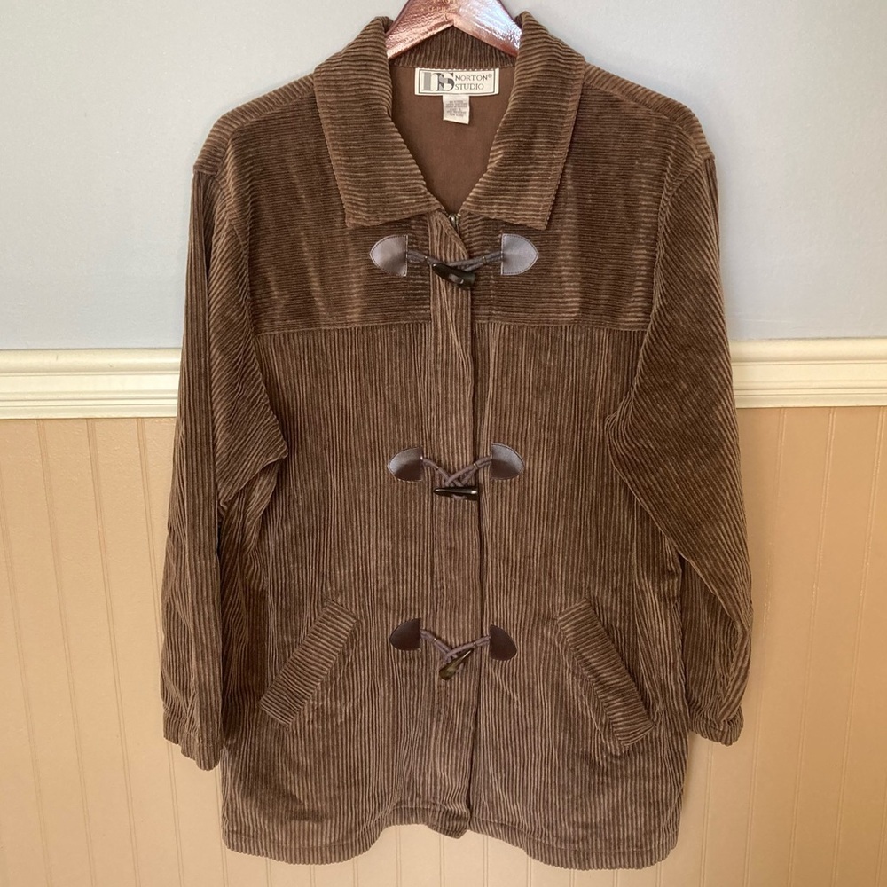Vintage Norton Studio Corduroy Barn Jacket Chocolate Brown Toggle/Zip Closure